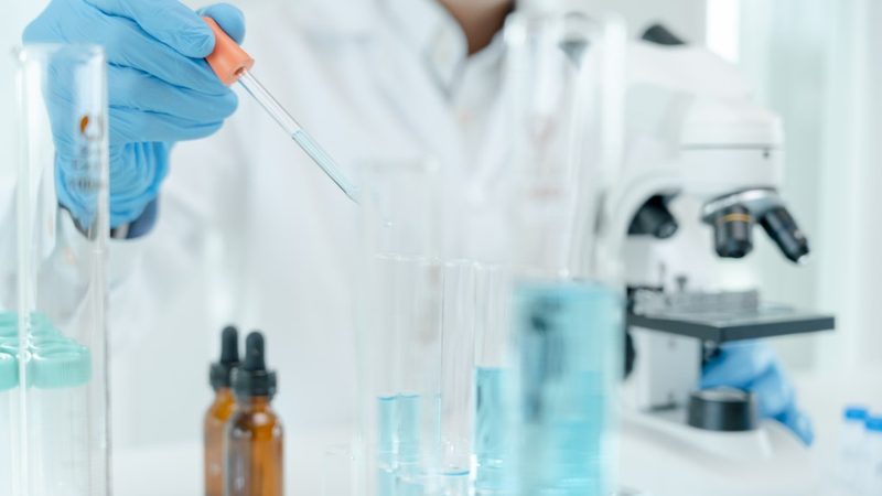 国产培养基：助力生物科技研发的基石**
